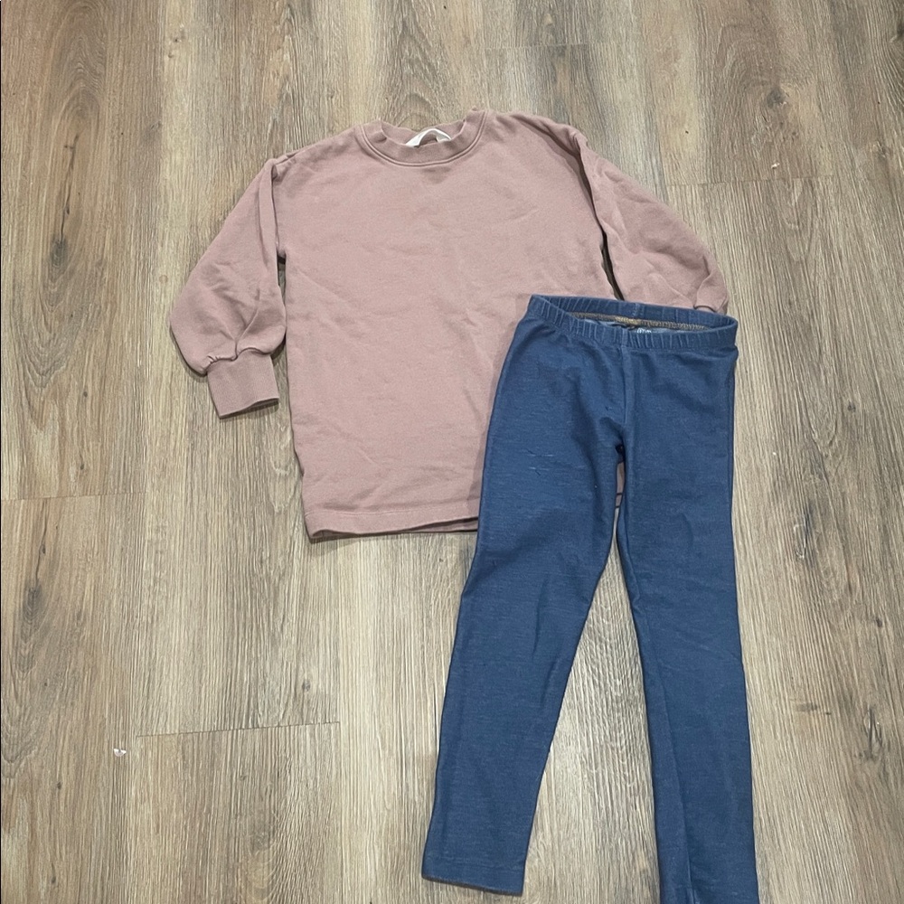 H&M neutral sweatshirt and old navy denim style leggings.